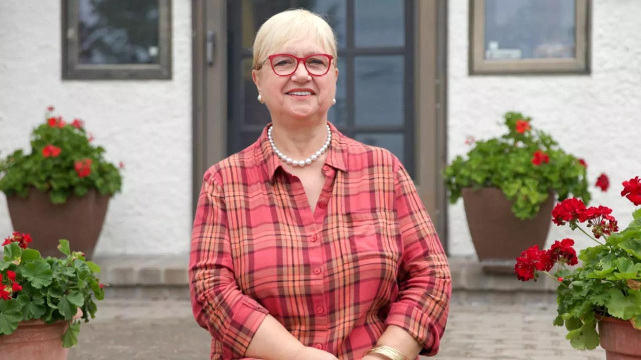 Lidijina kuhinja: Kuhajte kao u restoranu VII (dokumentarna serija)
